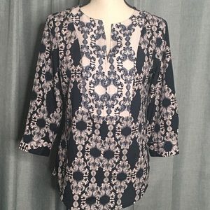The Limited Tunic Small V-Neck Top